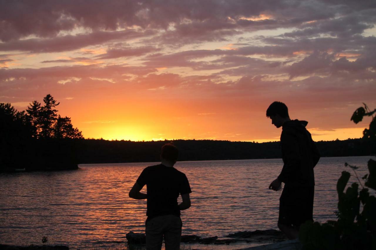 Miners' Bay Lodge Minden ภายนอก รูปภาพ