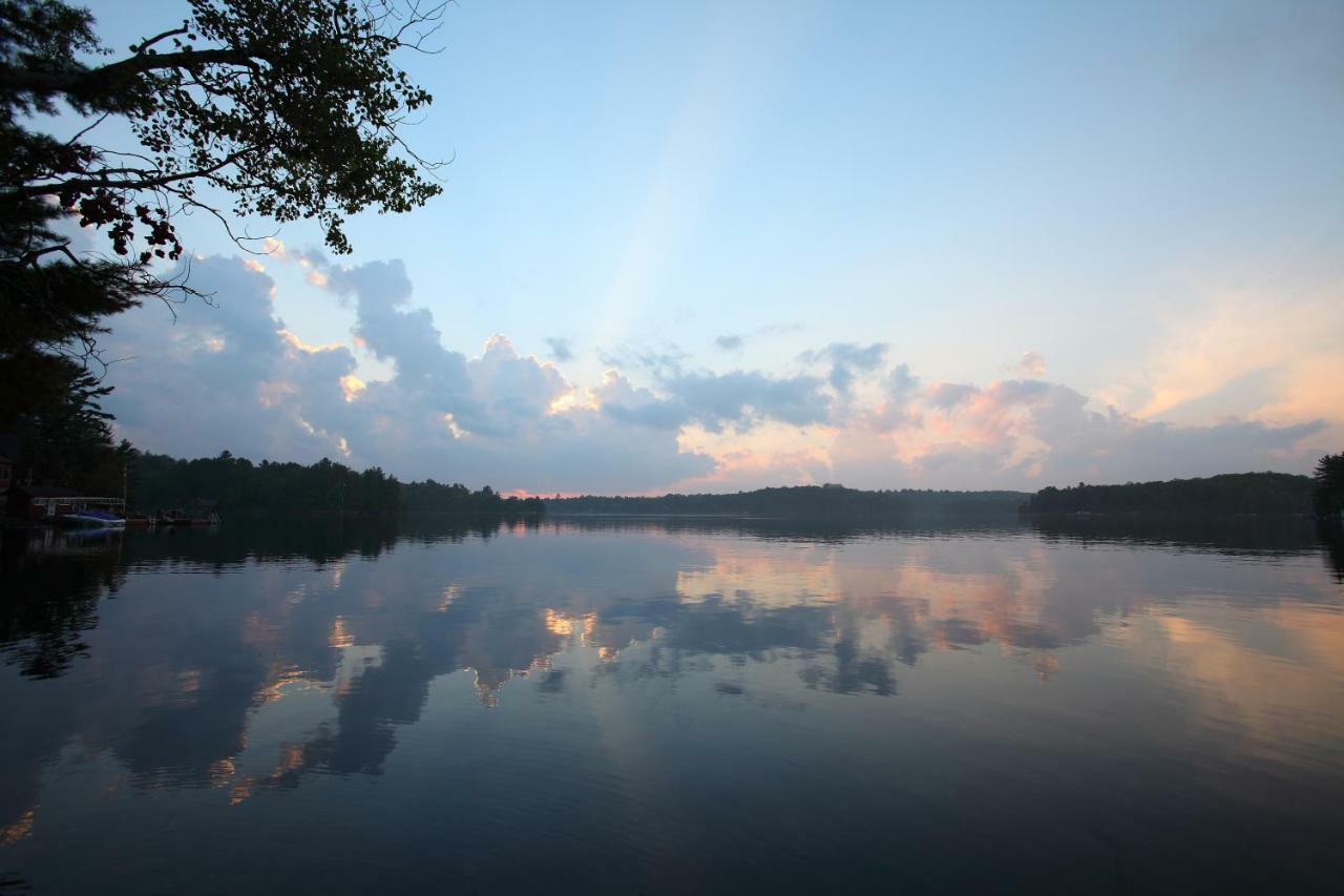 Miners' Bay Lodge Minden ภายนอก รูปภาพ