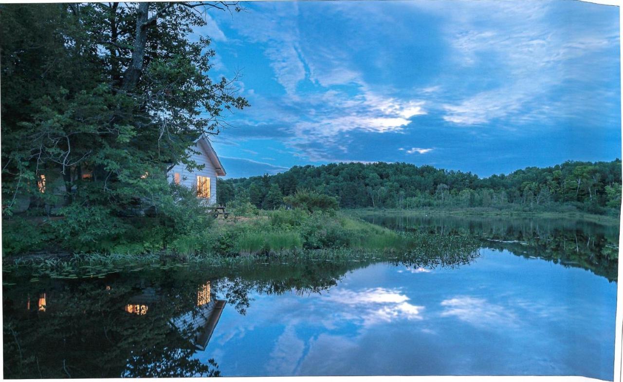 Miners' Bay Lodge Minden ภายนอก รูปภาพ