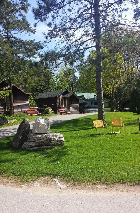 Miners' Bay Lodge Minden ภายนอก รูปภาพ