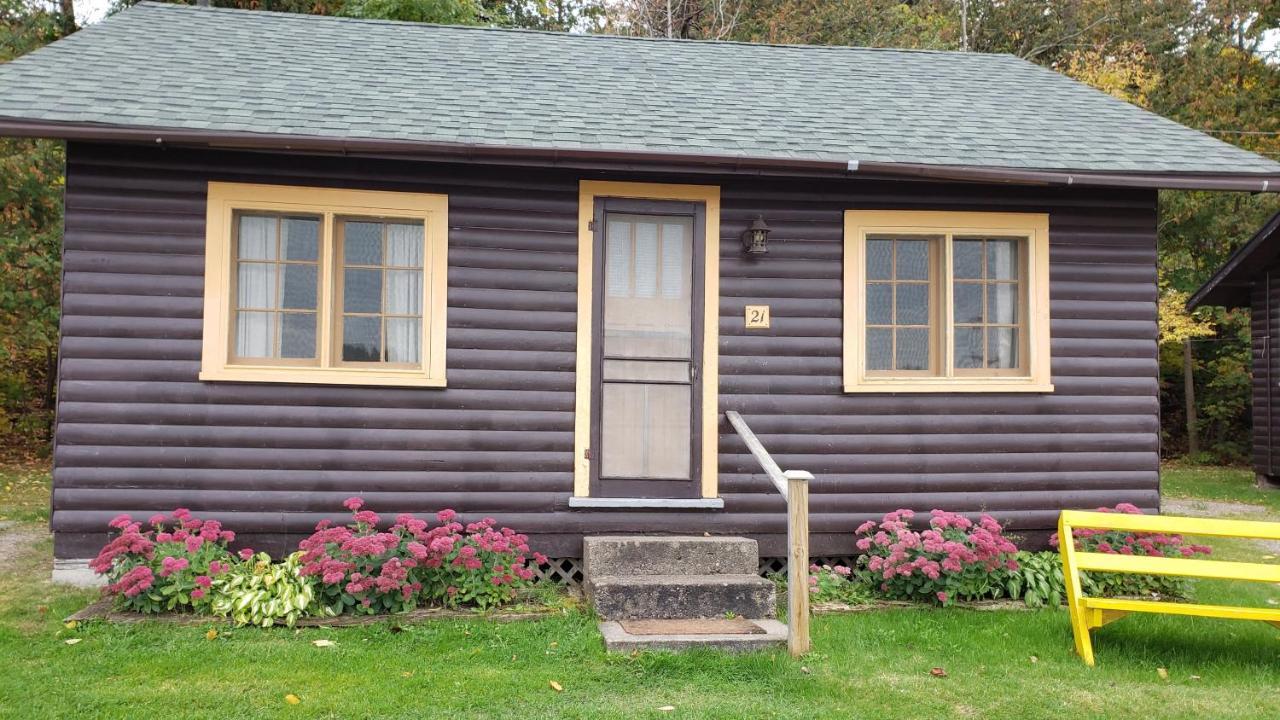 Miners' Bay Lodge Minden ภายนอก รูปภาพ