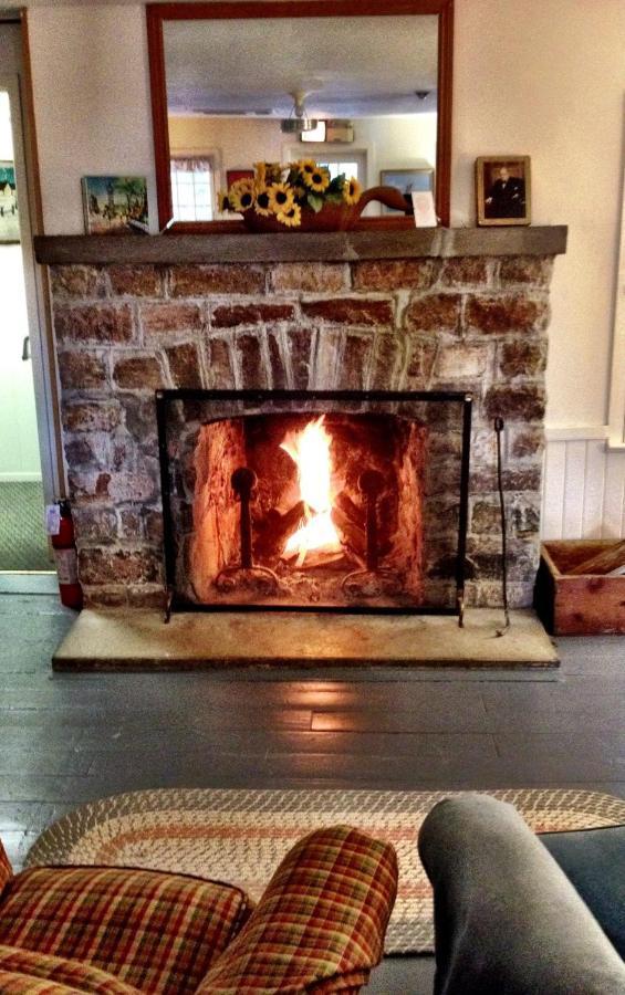 Miners' Bay Lodge Minden ภายนอก รูปภาพ